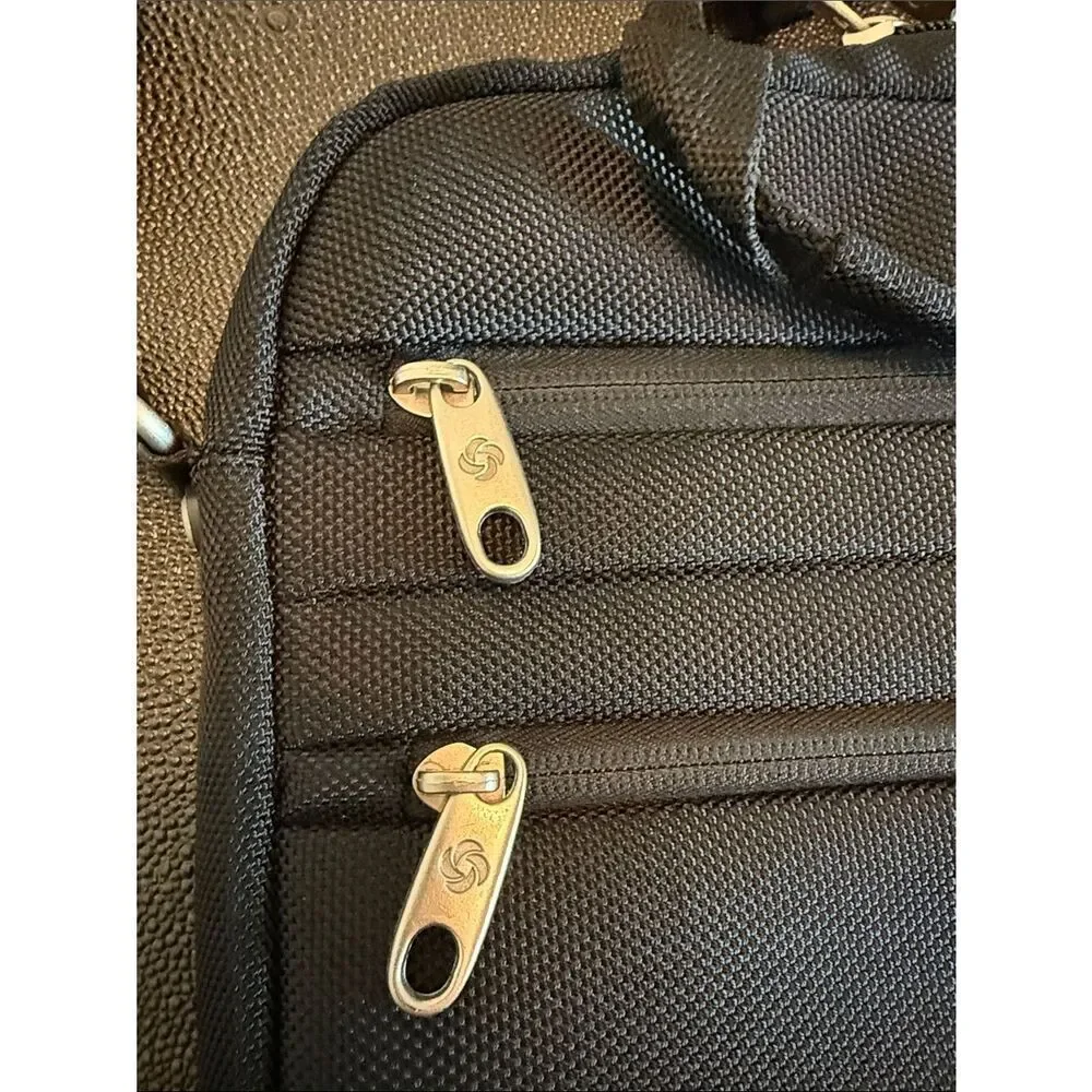 Samsonite Black Men's Messenger Crossbody Bag travel bag medium sized